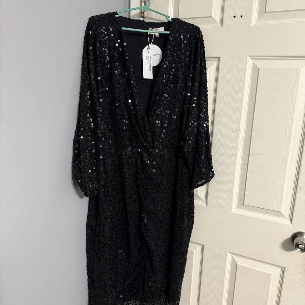 Elegant Black Sequin Dress - Picture 1 of 4